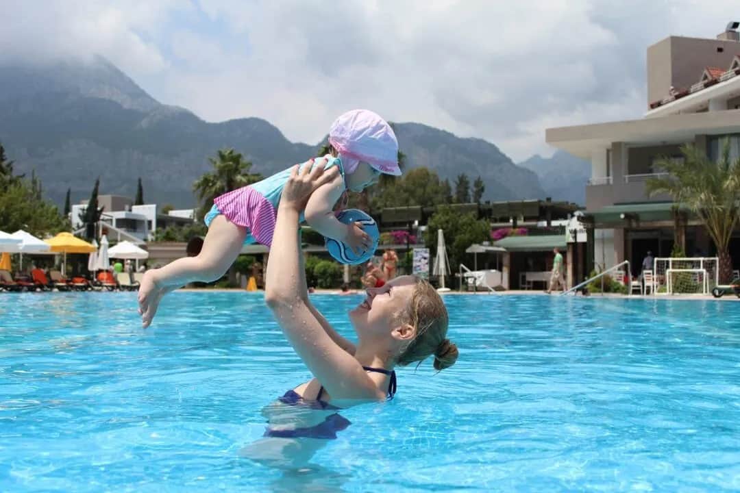 Gdzie na wakacje z 6 miesięcznym dzieckiem – bezpieczne i komfortowe miejsca