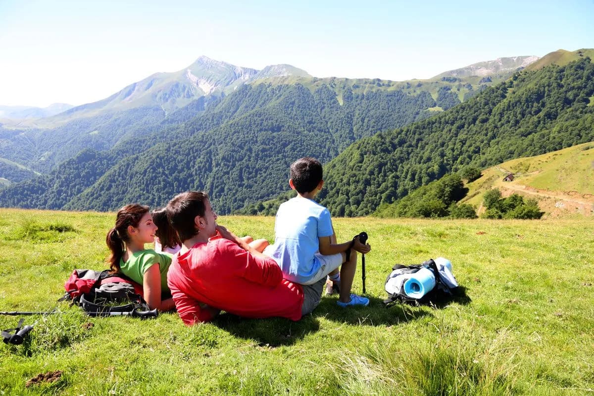 Gdzie z dzieckiem w Tatrach: łatwe trasy i atrakcje dla rodzin