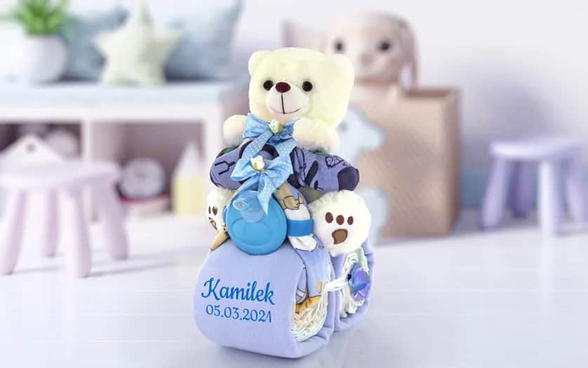 Jak zrobić przytulankę z pieluchy - prosty sposób na wyjątkowy prezent