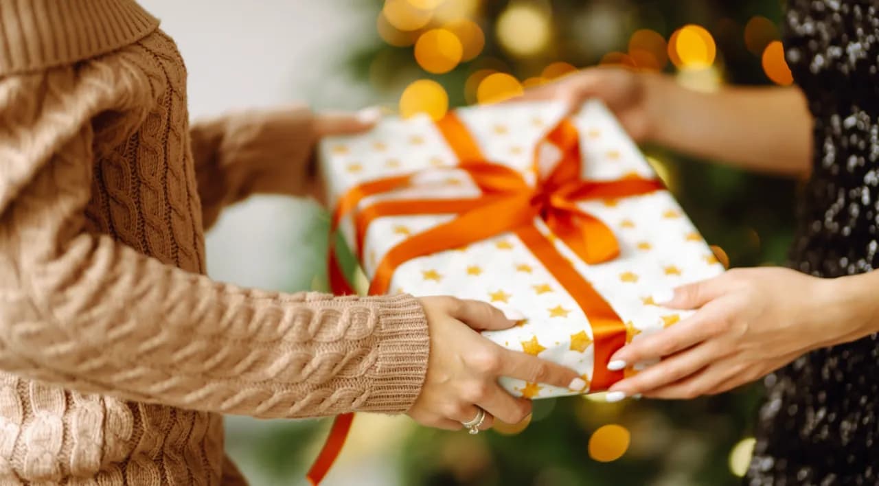 Co dać mamie pod choinkę? 10 wyjątkowych pomysłów na prezent